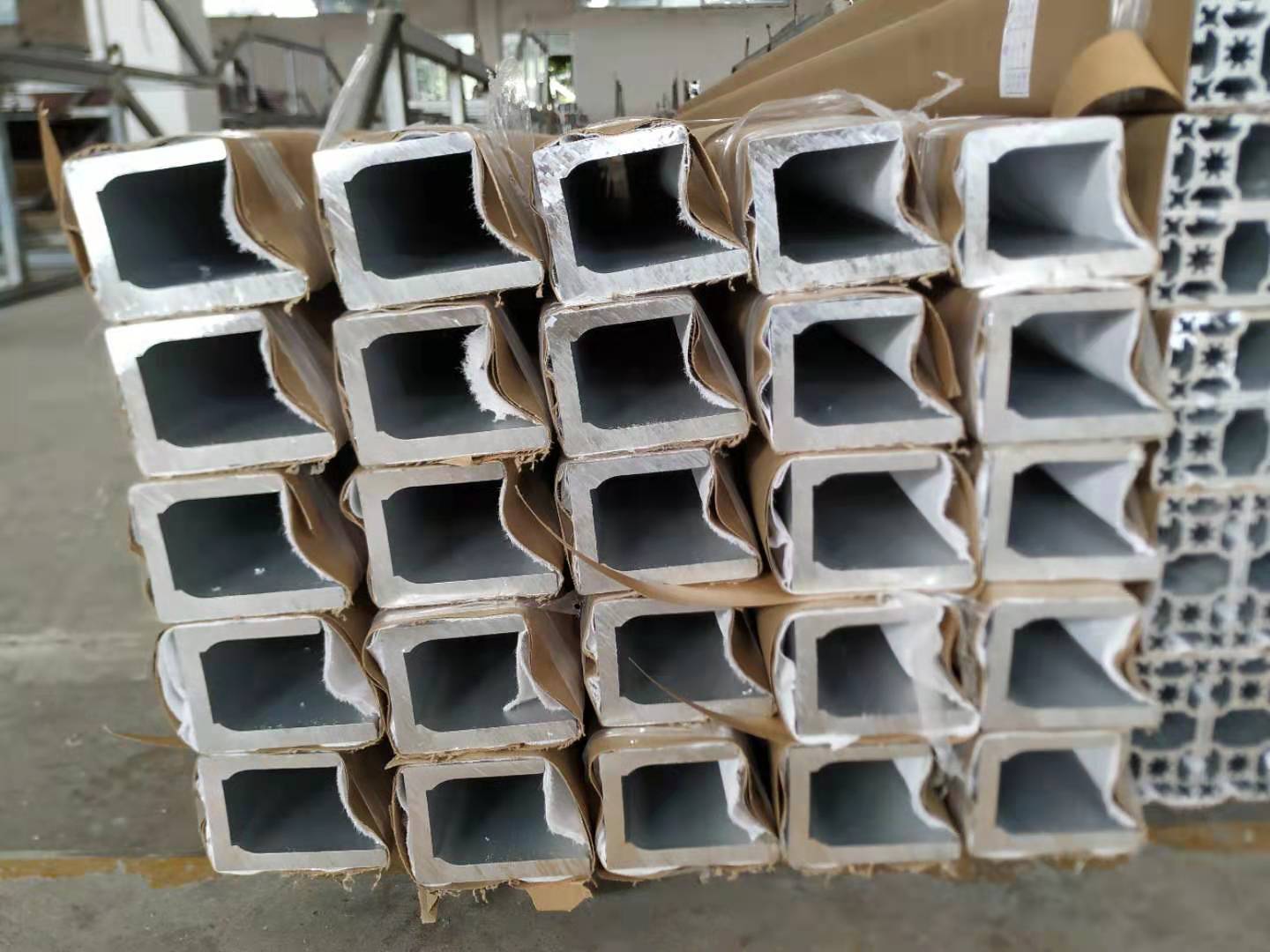 铝型材厂家定制不对称厚壁槽铝型材69*90mm截面