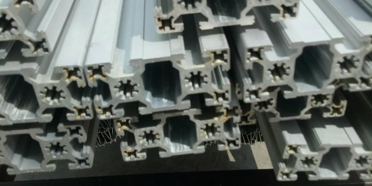 铝型材表面气泡和起皮的原因